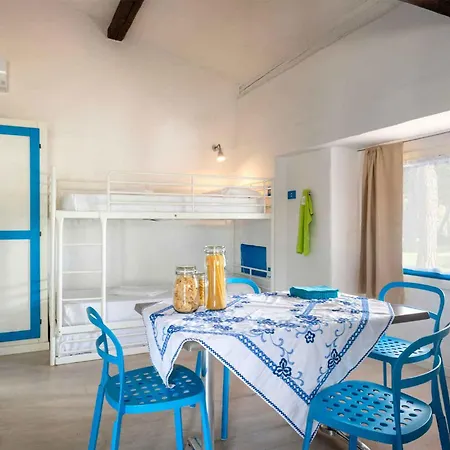 Beachfront In 54879 Apartment